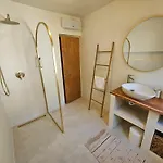 Ostanak kod kuće Darya - In A